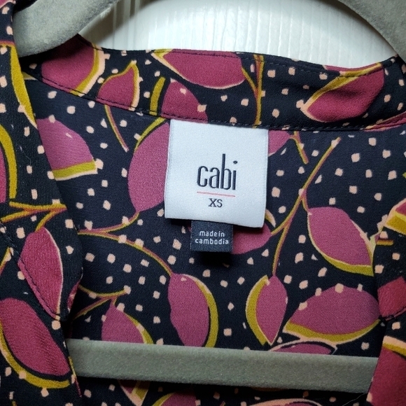 Cabi Style 4071 Study Top Multicolor Floral V-Neck Ruffle Sleeveless Size XS - Picture 8 of 9